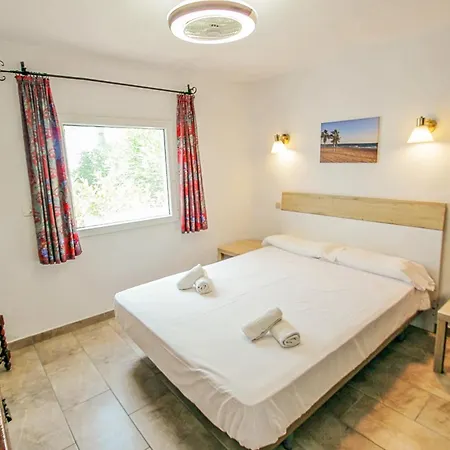 Nicole - With Great Views And Private Pool In Villa *