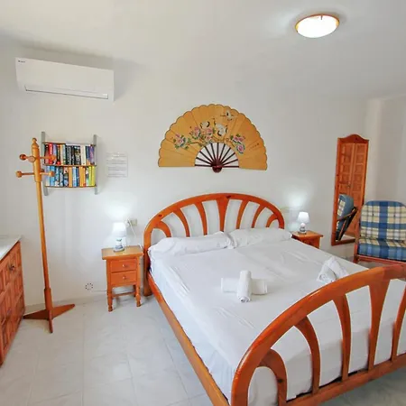 Nicole - With Great Views And Private Pool In *
